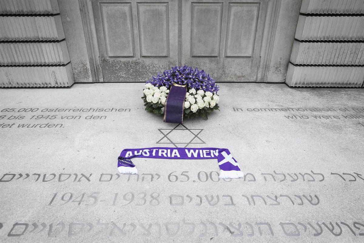 Besuch des Mahnmals für die österreichischen jüdischen Opfer der Schoah in Wien 
