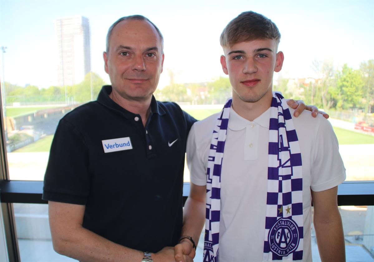 FK Austria Wien, Niels Hahn unterschreibt seinen ersten Jungprofivertrag