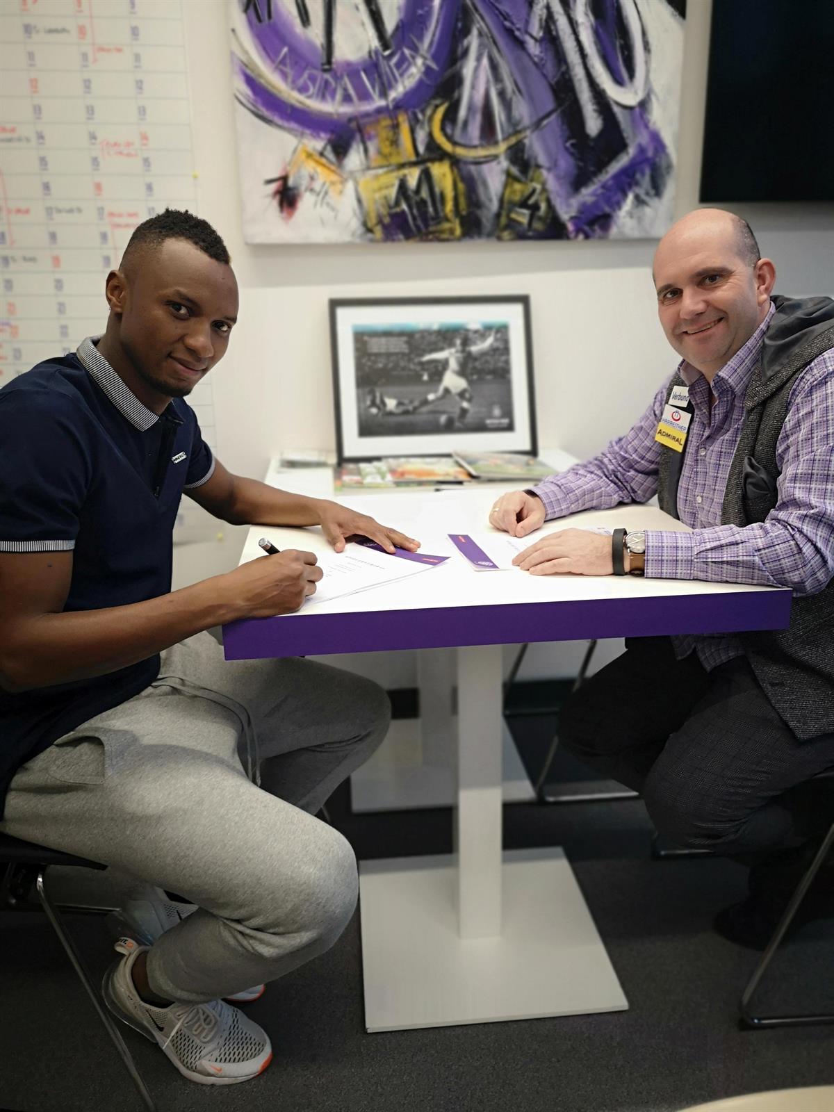 Austria Wien verpflichtet Sterling Yateke