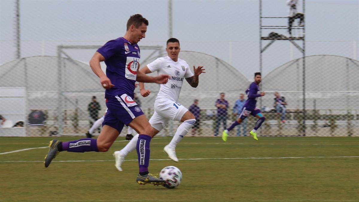 Testspiele gegen SK Dnipro und MFK Michalovce