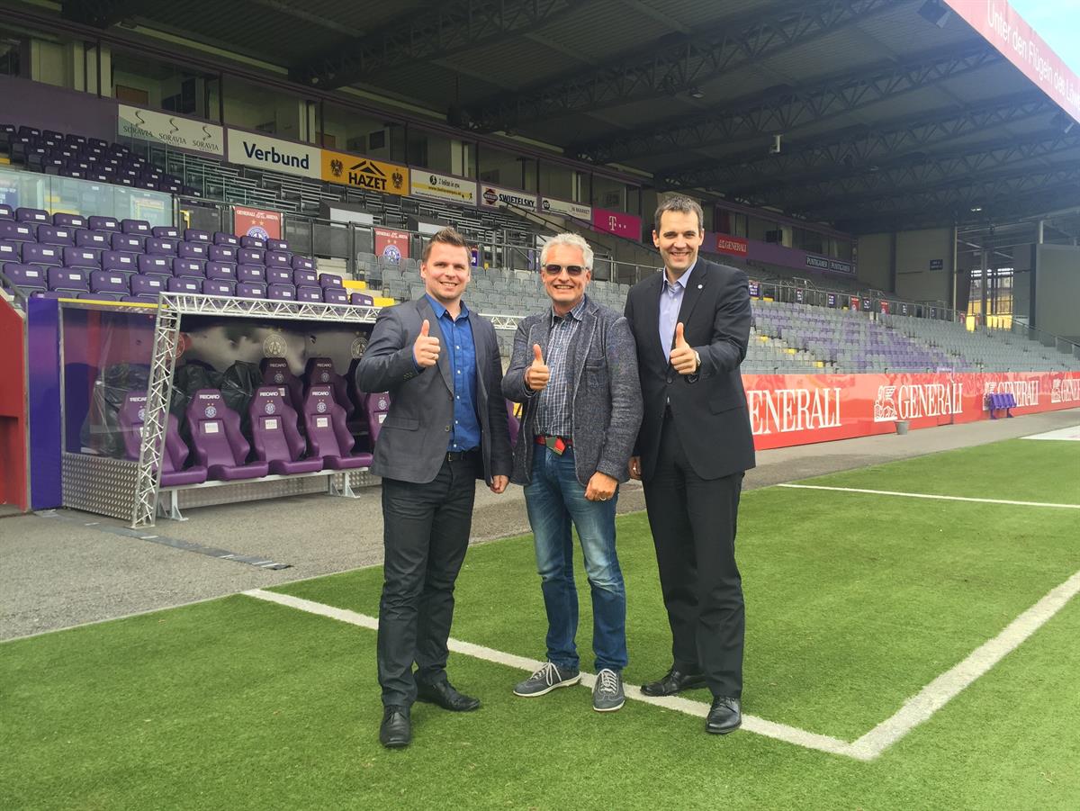 Conny Wilczynski (Manager Westwien), Thomas Hruschka (ÖkoBusinessPlan Stadt Wien) und Markus Kraetschmer (AG-Vorstand FK Austria Wien)