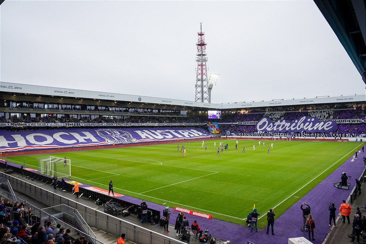 3.000 Abonnenten auf der Ost-Tribüne