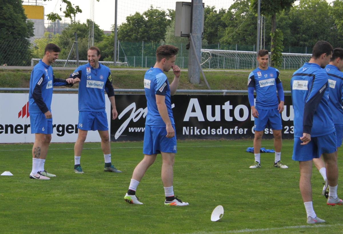 Dragovic im Training bei den Austria Amateuren