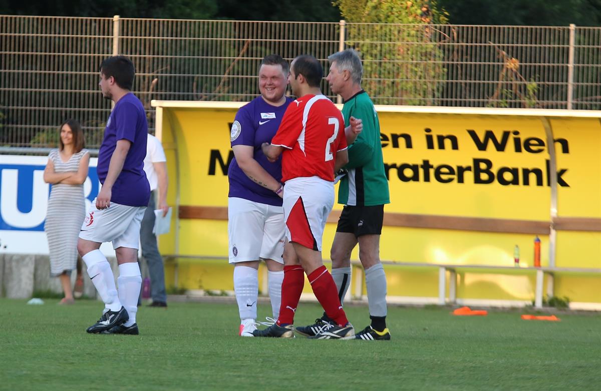 1. Spiel der Special Violets gegen die CP-Nationalmannschaft