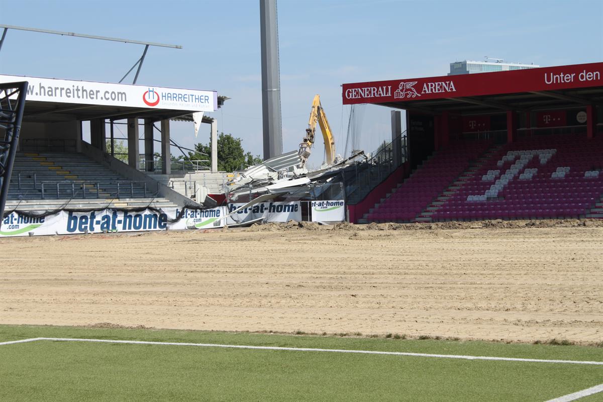 Bau Generali-Arena Neu - Stand 11. Juli 2016