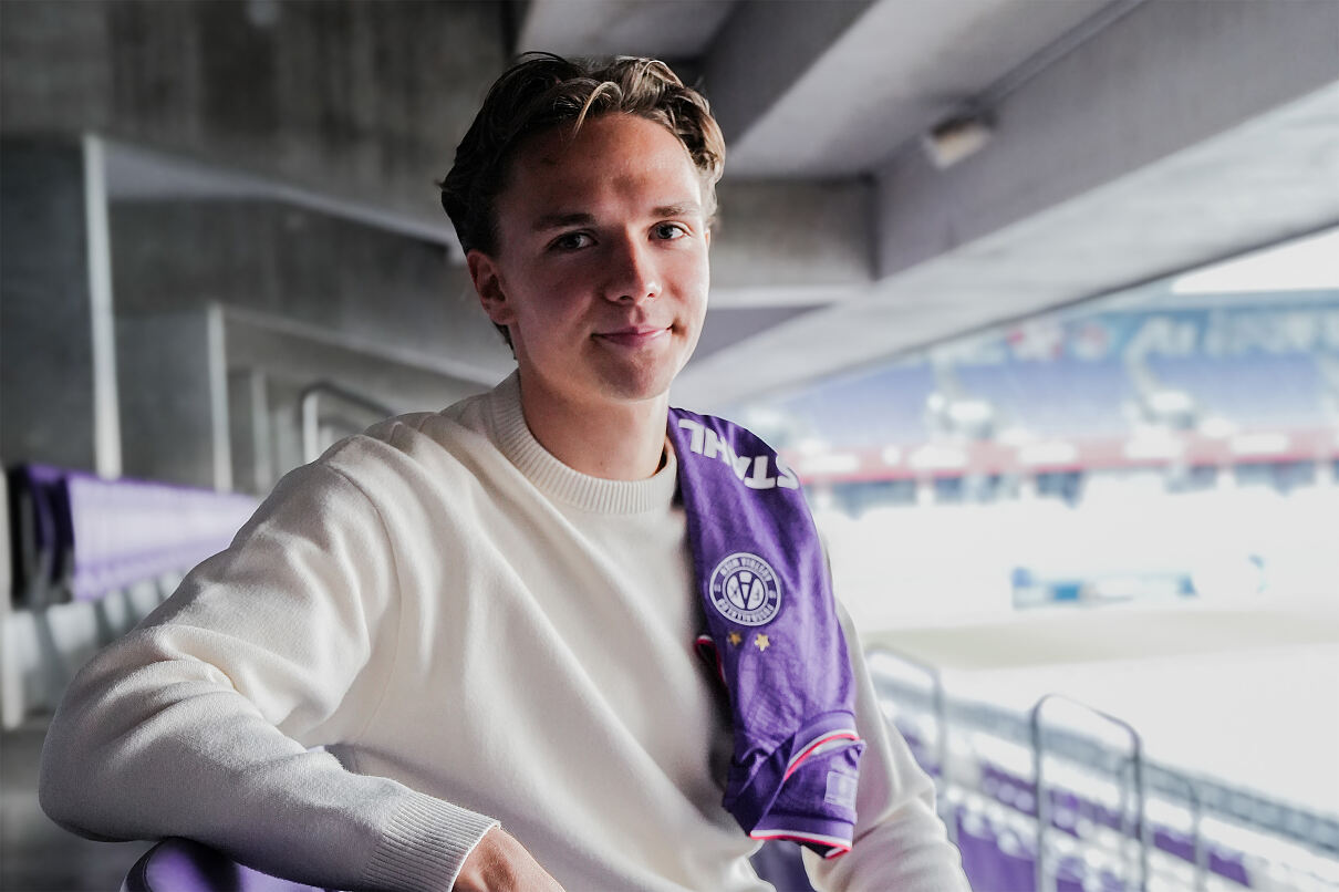 Marco Brandt Young Violets